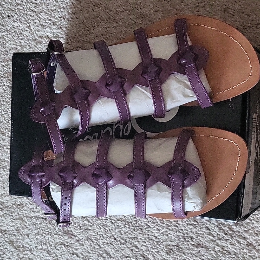 Shoes - Picture 3 of 3